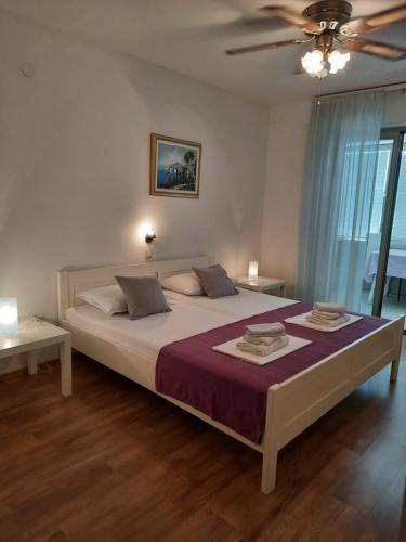 One-Bedroom Apartment with Balcony and Sea View