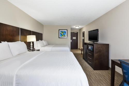 Holiday Inn Express Chillicothe East an IHG Hotel - image 7