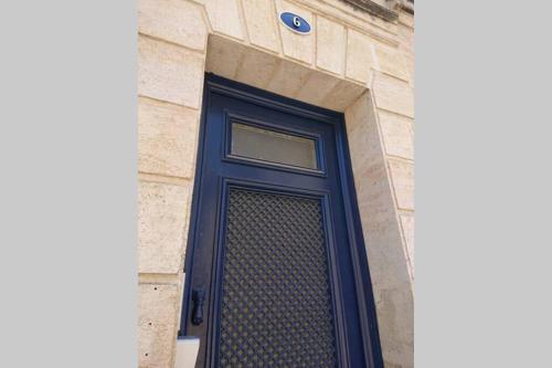 Appartement MONTESQUIEU near Brasserie le Johnston