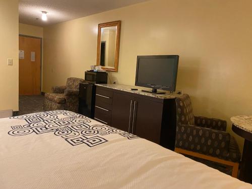 Knights Inn & Suites Dublin - image 2
