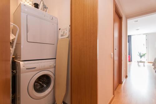 Pelayo Deluxe Apartments - image 7