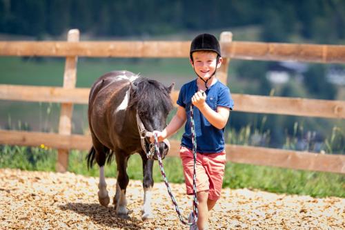 308589153 Familienhotel Felsenhof