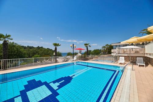 Hotel Zorna Plava Laguna - image 2