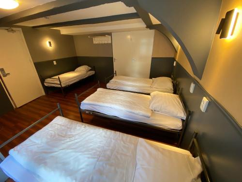 Xplore Hostel Amsterdam - image 3