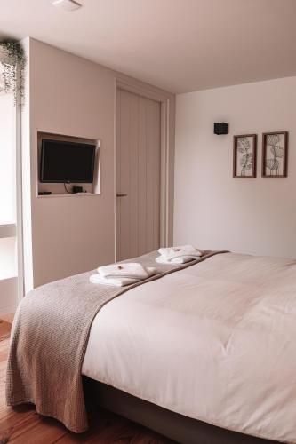 Friese Hoeve Sneek in Sperkhem en industrieterrein Houkesloot