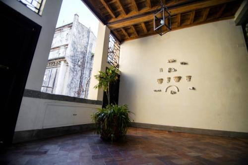 Studio Apartment image 2