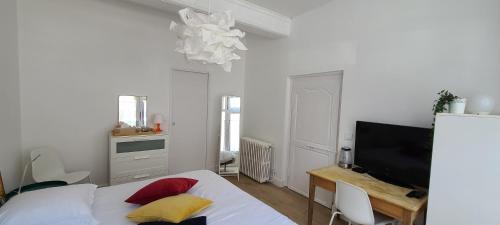 솔리유 Chambre de charme à Saulieu (Chambre de charme a Saulieu) 3성급 호텔 스위트룸