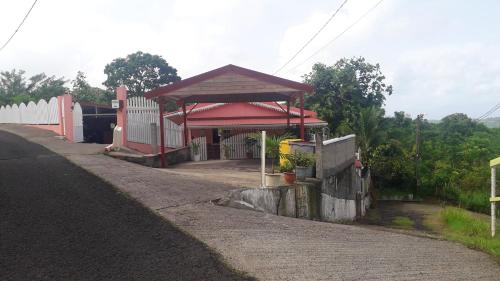 Vista exterior, Appartement moderne à Rivière-Pilote avec piscine privée (Appartement moderne a Riviere-Pilote avec piscine privee) in Riviere-Salee