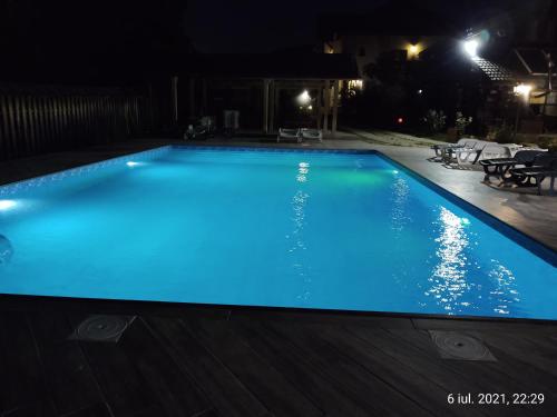 Piscina, Pensiunea Terra Rosa in Turnu Severin