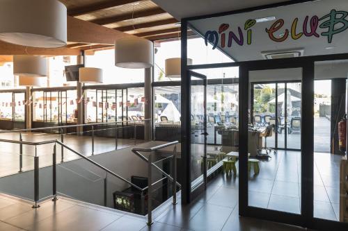 兒童俱樂部, 帕皮布勞酒店 (Papi Blau) in 瑪麗格馬特德瑪