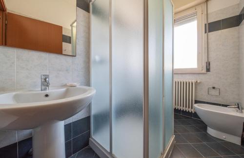 Studio Apartment image 2