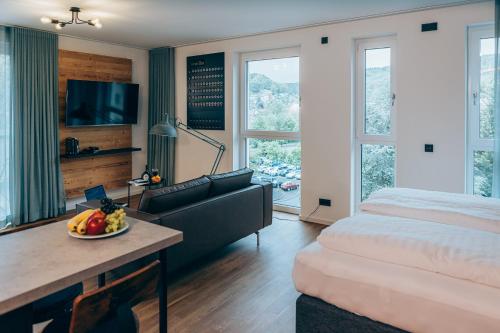 Weekly Boardinghouse Weekly Boardinghouse