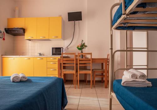 Studio Apartment image 4