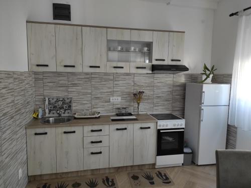 베오그라드 Andrea Airport Apartments 4성급 게스트하우스 전망