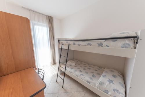 Apartment with Garden View image 10