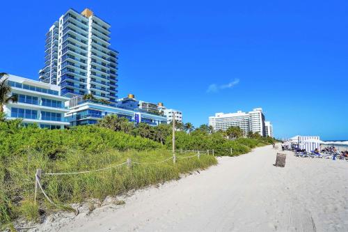 Dharma Home Suites Miami Beach at Monte Carlo