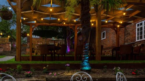 Vistas, The Chequers Hotel in Newbury