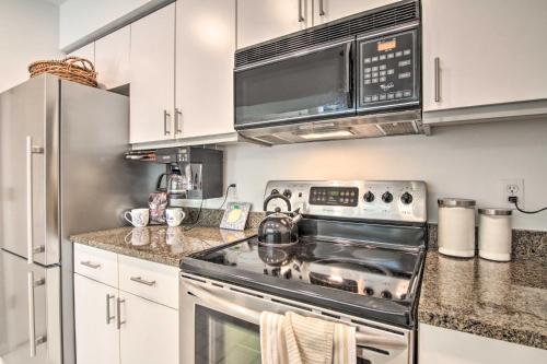 Sea Colony Condo with Balcony - Walk to Town! - image 4