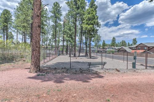 Modern Retreat about 3 Mi to Downtown Flagstaff!