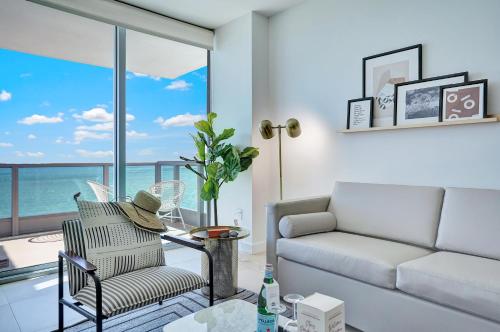 Dharma Home Suites Miami Beach at Monte Carlo