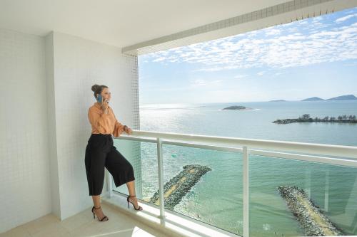 Strand, Golden Tulip Macae in Központ