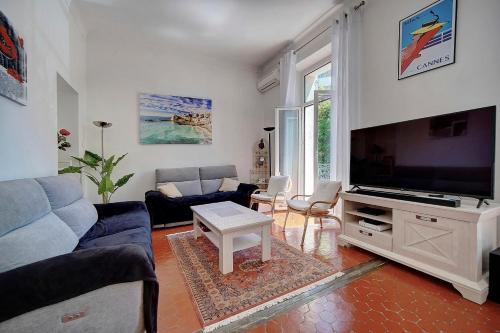 Upstays - Fully equipped -A C- near Palais des - image 2