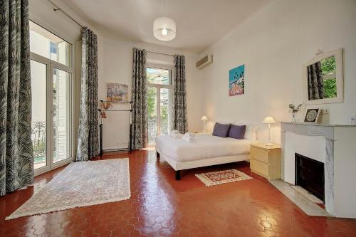 Apartment image 8