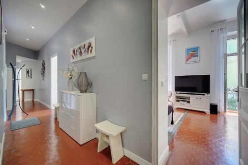 Apartment image 9