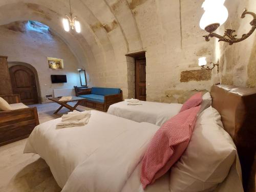 ARMEsos Cave Hotel