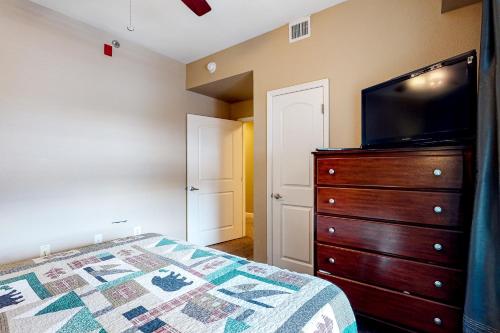 River Crossing Condos - image 6