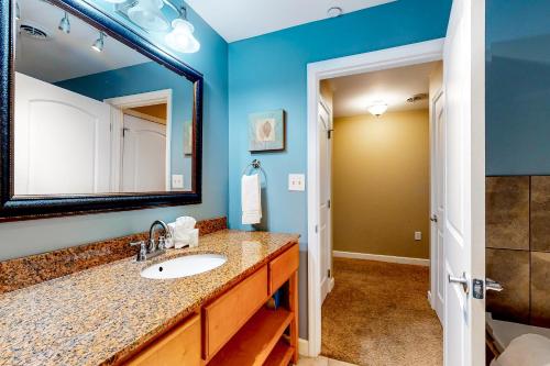 River Crossing Condos - image 12