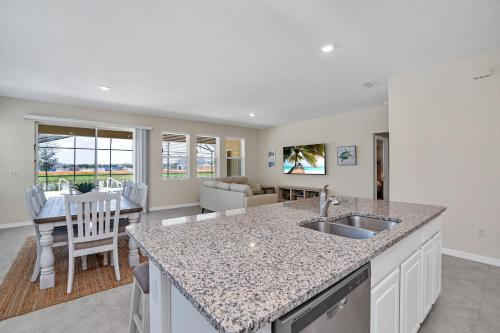 Harry Themed-Room Spacious and Luxurious Villa #6ST560 - image 11