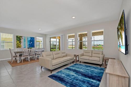Harry Themed-Room, Spacious and Luxurious Villa #6ST560 in Davenport, USA