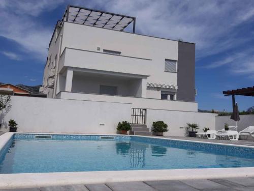 Apartments in Starigrad-Paklenica 41220