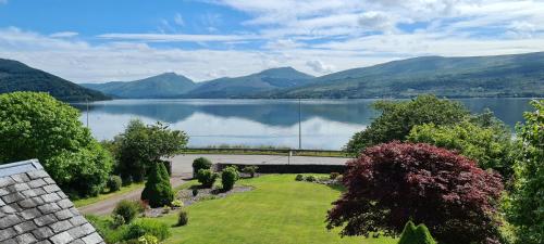 CREAG DHUBH COUNTRY HOUSE