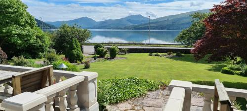 CREAG DHUBH COUNTRY HOUSE in Saint Catherines