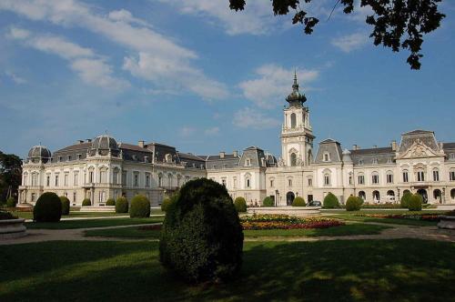 Holiday home in Keszthely/Balaton 39648 - image 2