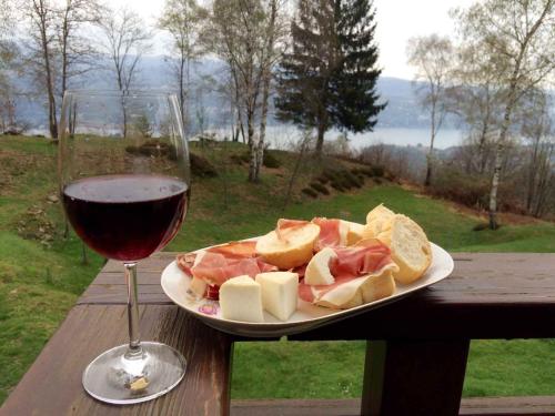 Holiday home in Madonna Del Sasso 22866 - image 11