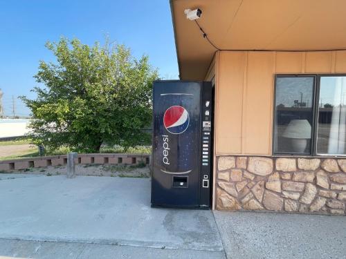 Round-Up Motel – Cheyenne, WY