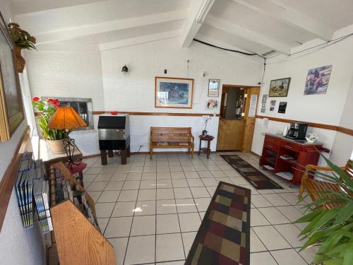 Round-Up Motel – Cheyenne, WY