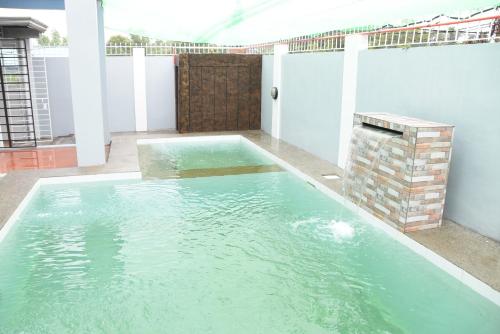 泳池, La Casa Vacanze PH Private villa w/ swimming pool in 杜穆克萊