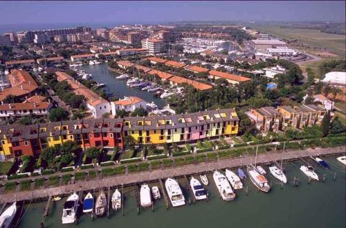 Apartment in Porto Santa Margherita 25145