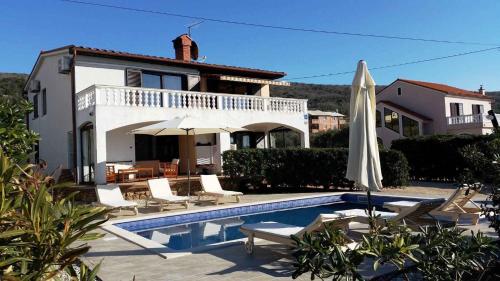 Apartment in Punat/Insel Krk 13351