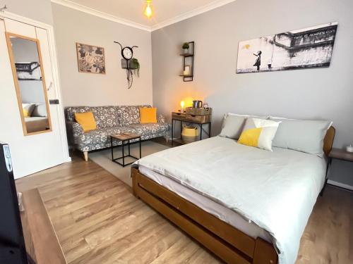 Westend Holiday Room 4 Brecon 1