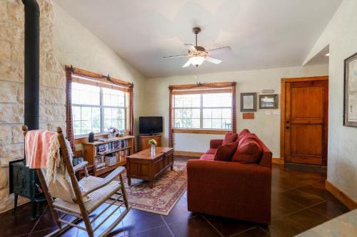 Deer Ridge Cottage - image 12