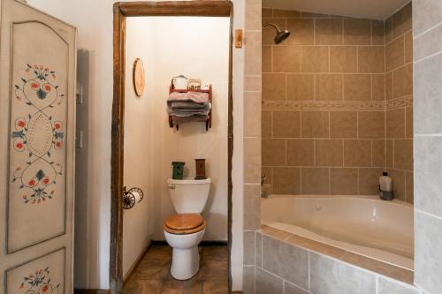 Wine Cup Cabin - image 4