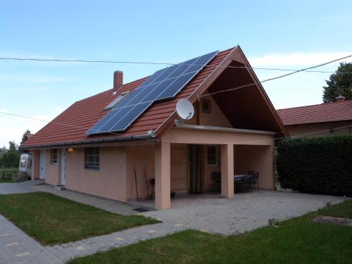  Three-Bedroom Holiday Home in Zamardi I, Unterkunft in Zamárdi