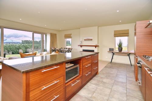 virtuve, High Country Villa 238 - Terrace Downs Resort in Windwhistle