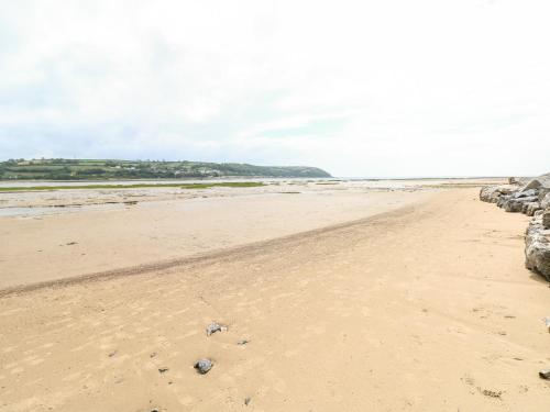 The Beach Shack in Llanstephan