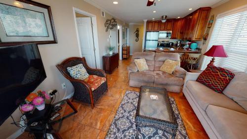 Seascape 1211 Condo - main image